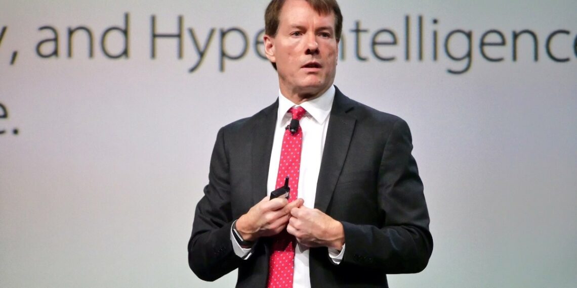 CEO de MicroStrategy afirma que 8 billones de personas ahorrarán en BTC para 2026