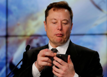 Elon Musk dice que apoya a los principales tenedores de Dogecoin que vendan la mayoría de sus criptos