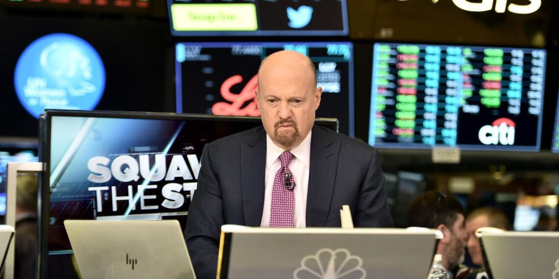 Jim Cramer recomienda a GameStop comprar Bitcoins