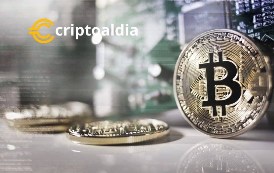 «Bitcoin en la Mira de Wall Street: BlackRock y Fidelity Demandan ETFs al Contado y Avivan la Confianza en la Criptomoneda»