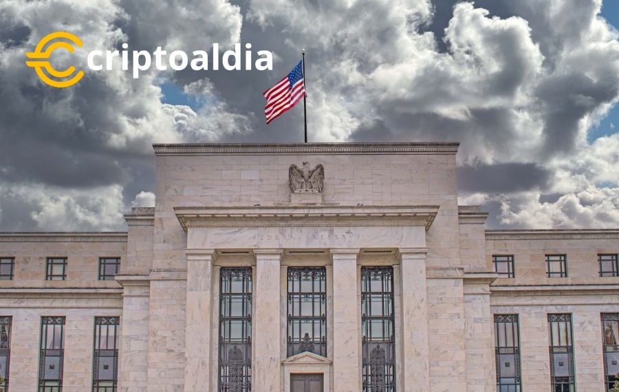 «Alivio a corto plazo: tasas de interés estables por ahora, pero la Reserva Federal avizora nubarrones económicos»