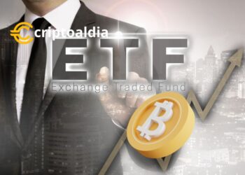 «Grayscale desafía a la SEC: Solicita aprobación simultánea de todos los ETFs de Bitcoin para una competencia equitativa»