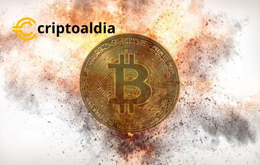 «Bitcoin Toca Mínimo de Dos Meses a $25,677: Liquidaciones de $1 Mil Millones en 24 Horas Aumentan la Incertidumbre en el Mercado»