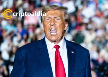 Trump Revoluciona el Mundo de las Criptomonedas con Nuevas Tarjetas «Mugshot Edition»