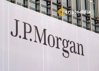 JPMorgan Prevê alza en el Oro y Bitcoin ante Posible Triunfo de Trump