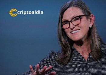 Cathie Wood Predice Auge en Fusiones y Adquisiciones de Startups 🚀🤝