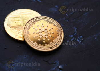 Cardano alcanza un hito histórico con su primera cruz dorada semanal: ¿inicio de una ola alcista?