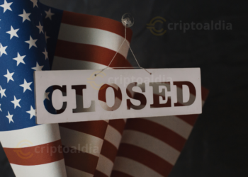 El cierre de Gobierno en Estados Unidos alcanza 43 días mientras el Senado busca una salida negociada